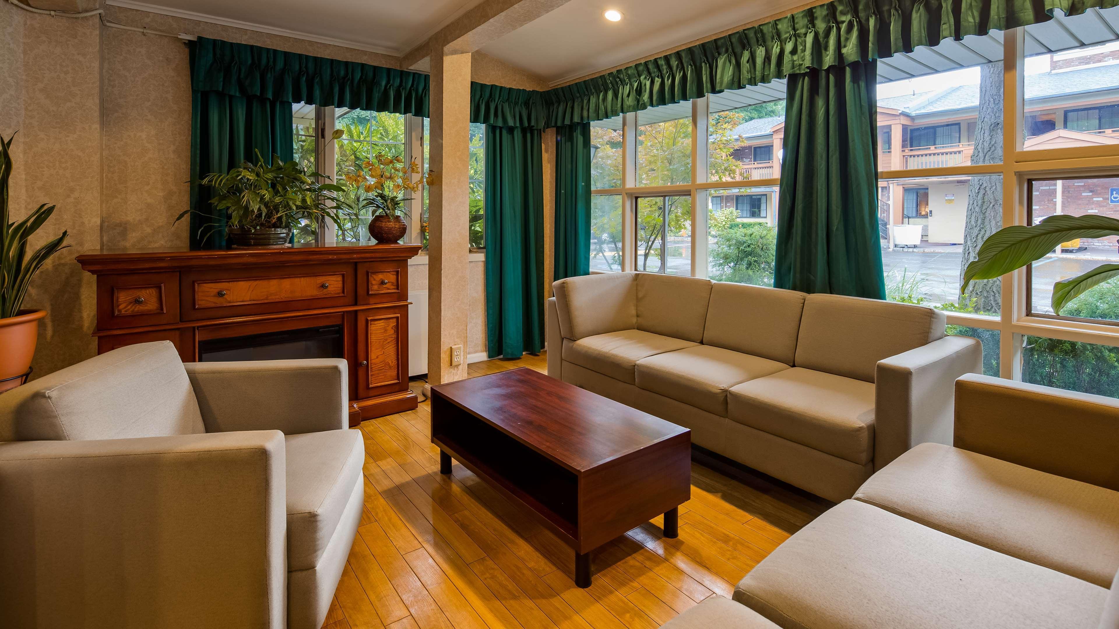 Surestay Plus By Best Western Woodbury Inn Exteriér fotografie
