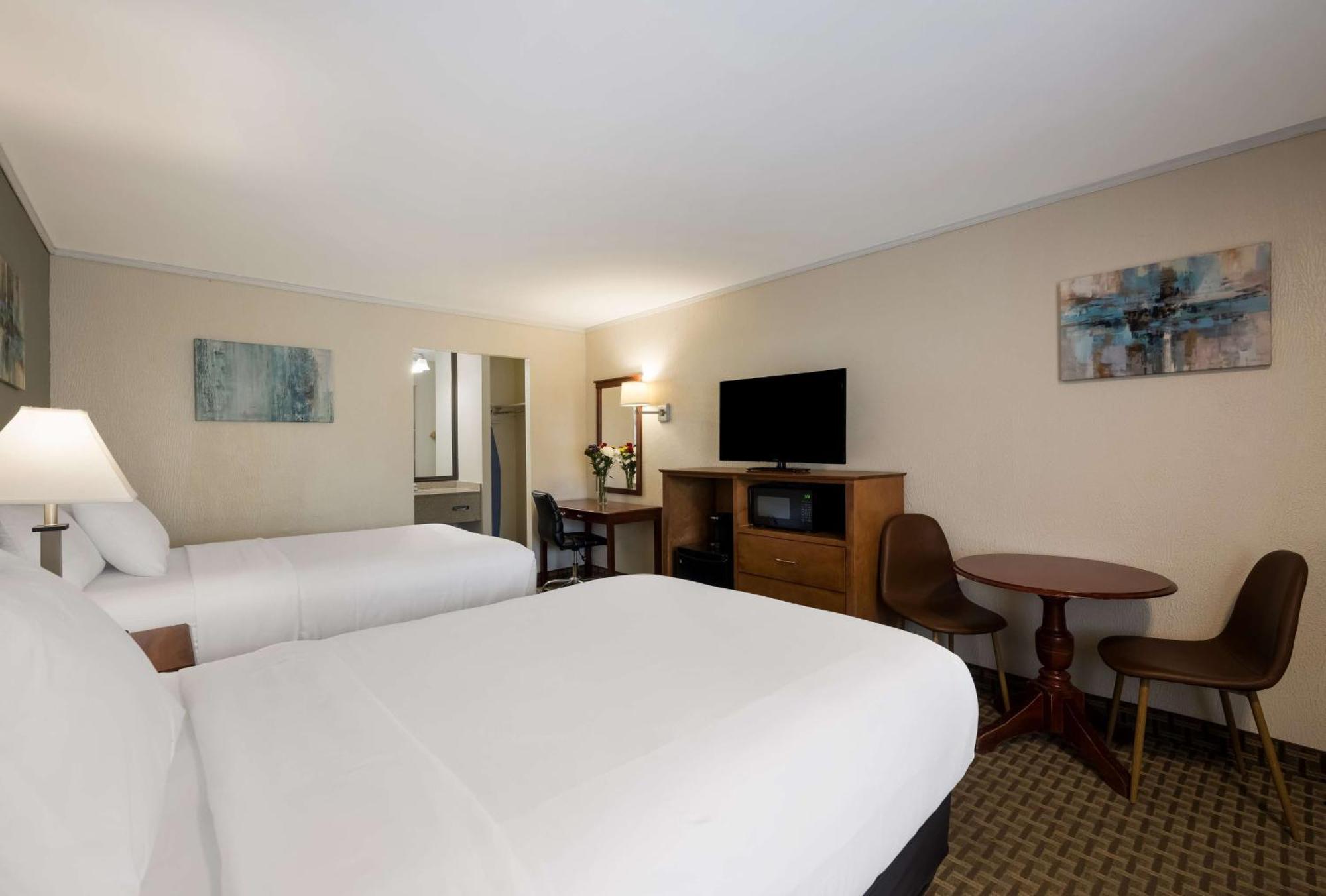 Surestay Plus By Best Western Woodbury Inn Exteriér fotografie