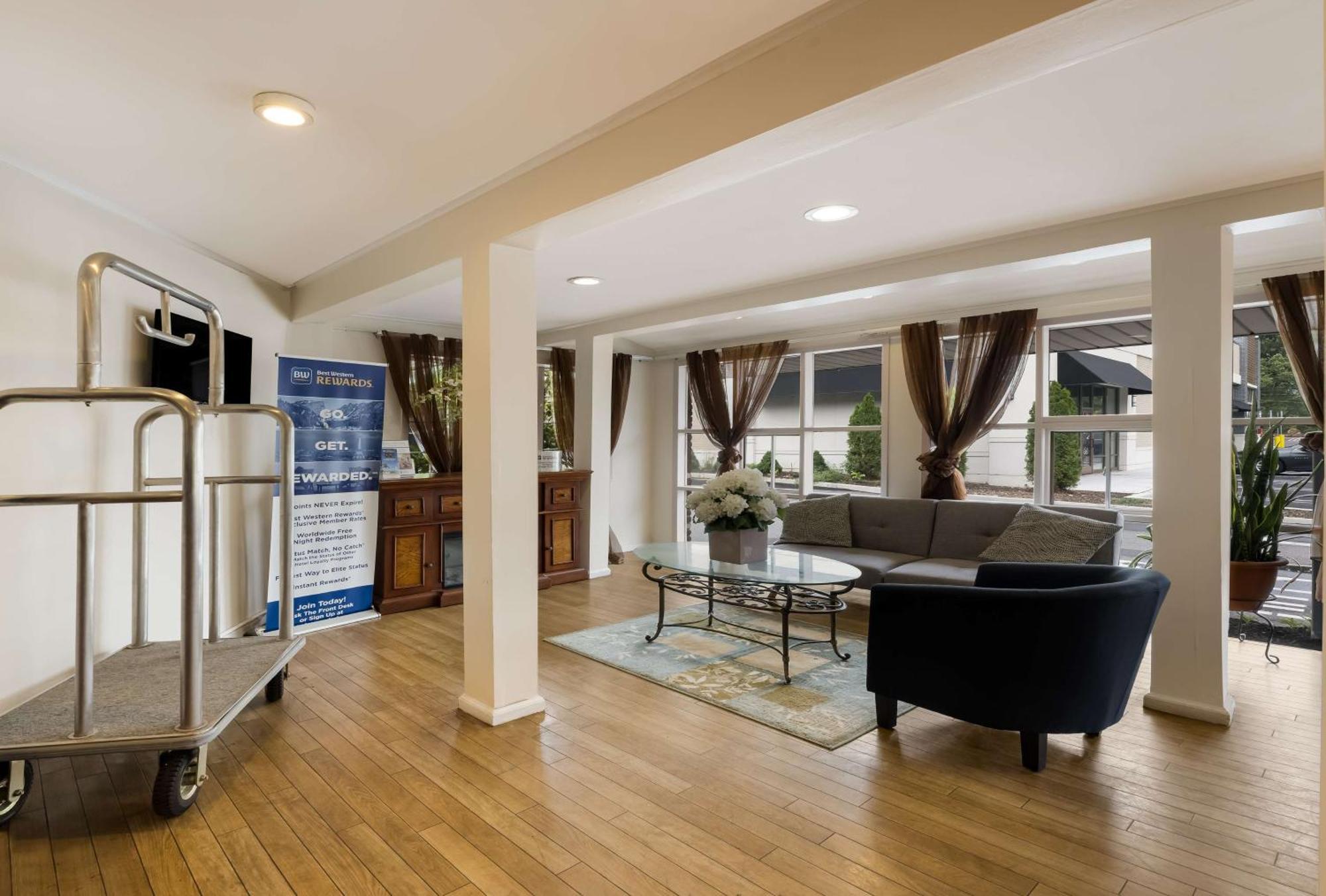 Surestay Plus By Best Western Woodbury Inn Exteriér fotografie