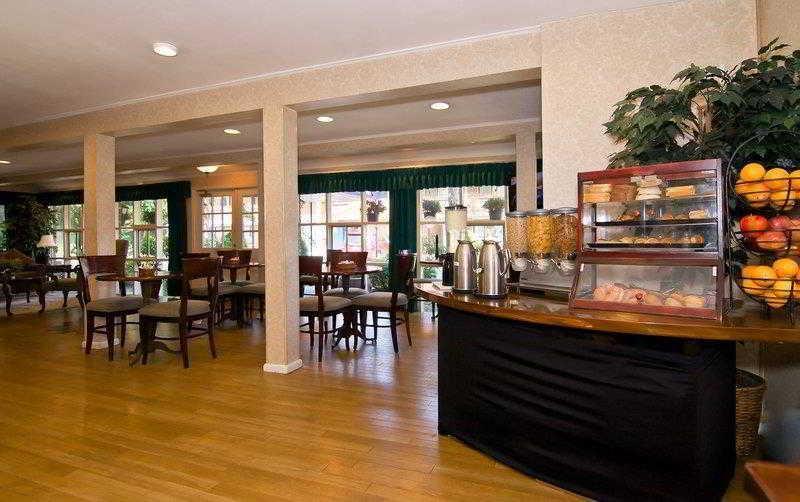 Surestay Plus By Best Western Woodbury Inn Exteriér fotografie
